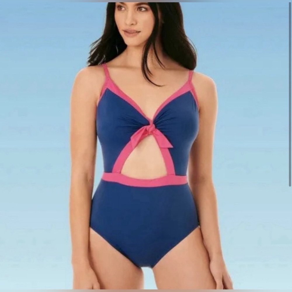 NWT Beach Betty slimming swimsuit